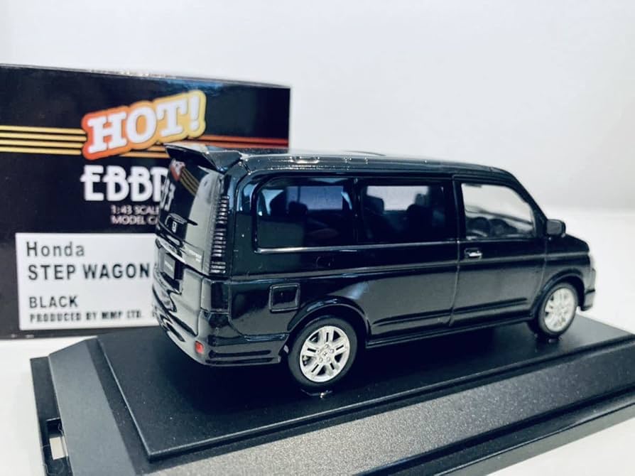 引*。様 Honda STEP WGN SPADA ミニカー 黒 1/43 6代目となる「新型ホンダ STEP WGN SPADA」の 1/43スケール